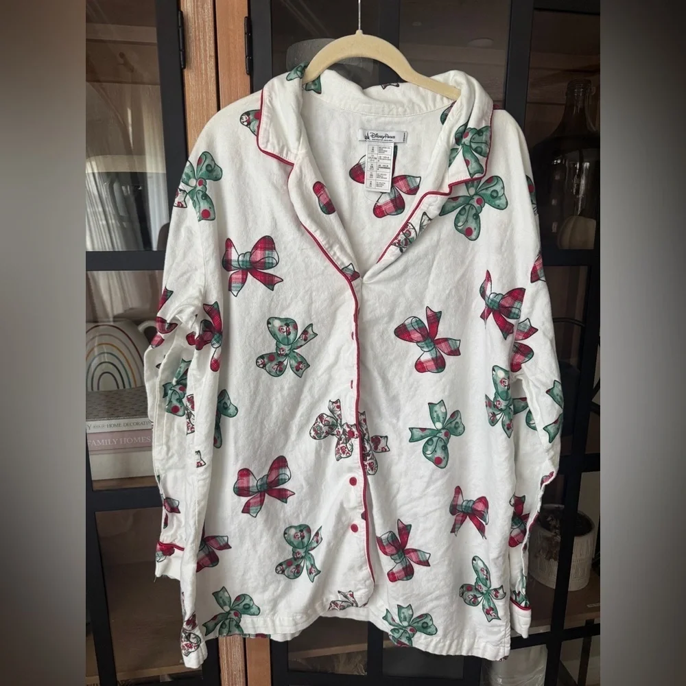 Disney Parks Pajamas shirt Christmas Holiday Retro Mickey Bows long holidays - Picture 2 of 8